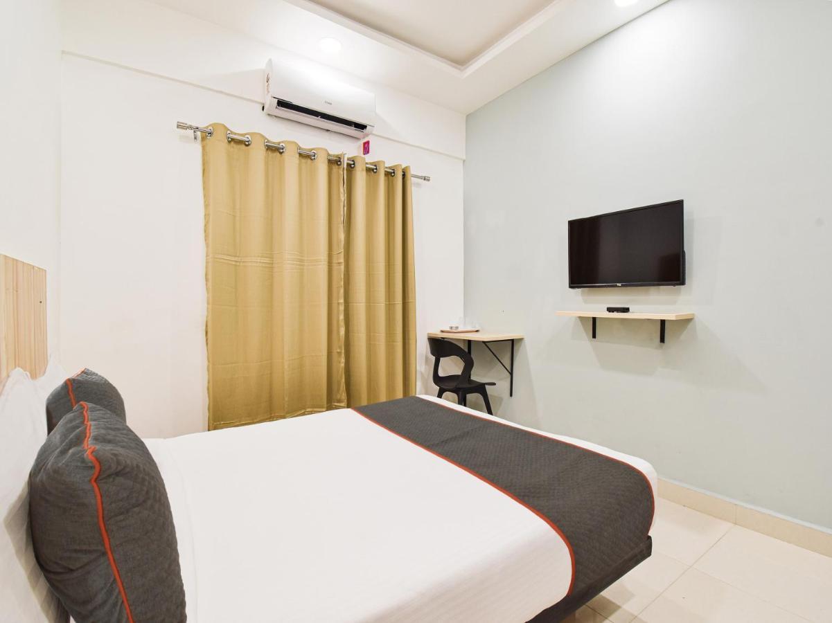 Oyo Townhouse 498 Hotel Western 那格浦尔 外观 照片
