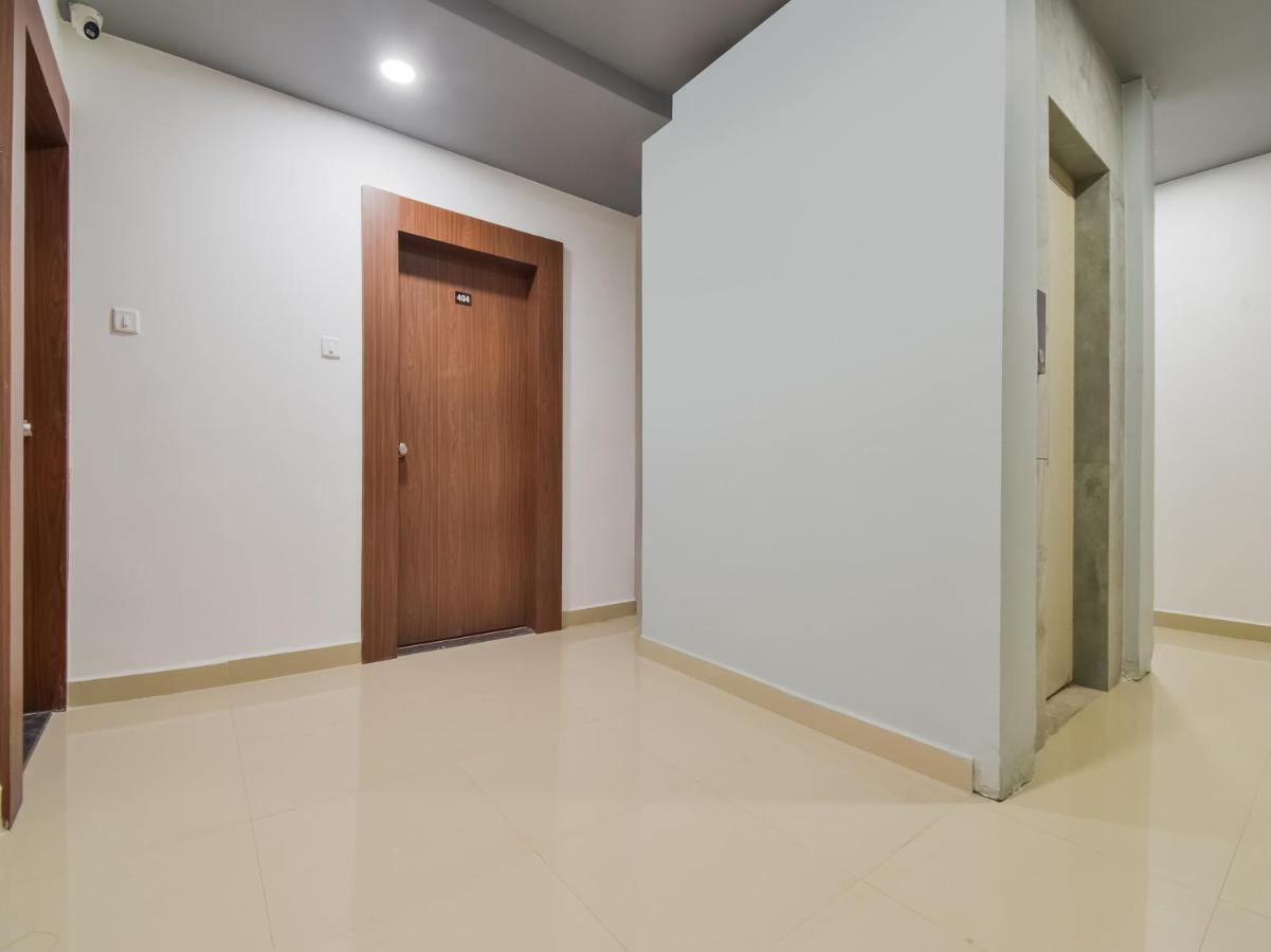 Oyo Townhouse 498 Hotel Western 那格浦尔 外观 照片