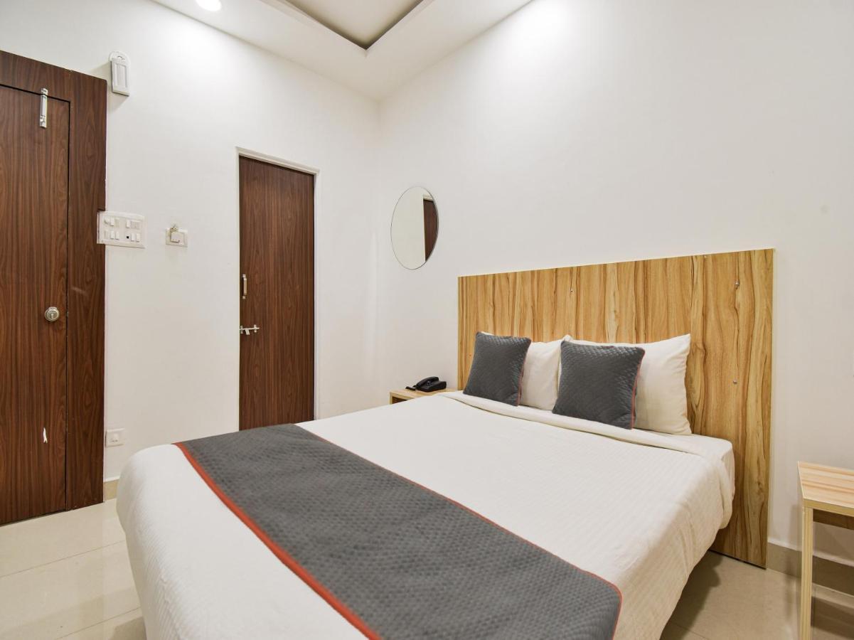 Oyo Townhouse 498 Hotel Western 那格浦尔 外观 照片