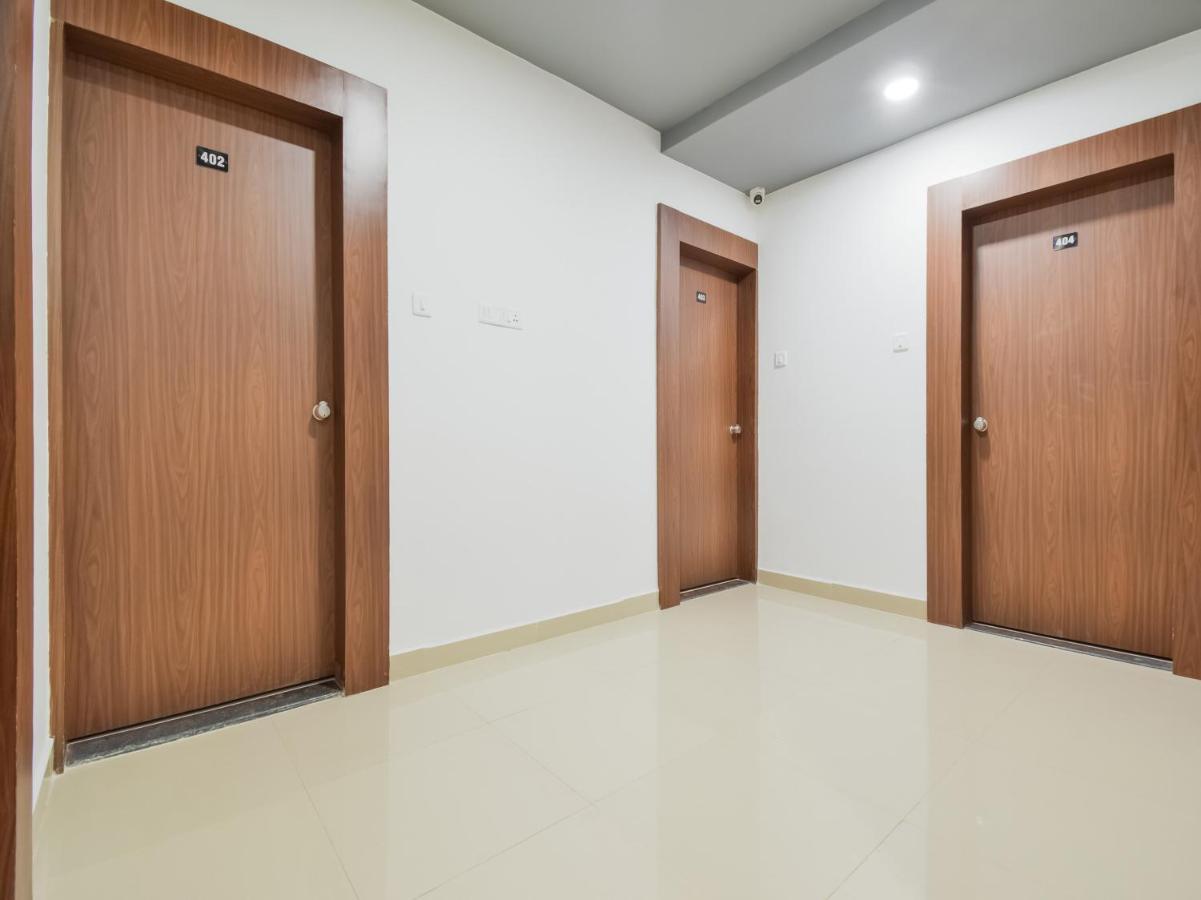 Oyo Townhouse 498 Hotel Western 那格浦尔 外观 照片