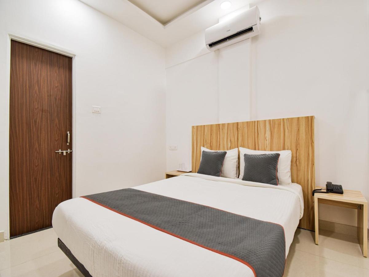 Oyo Townhouse 498 Hotel Western 那格浦尔 外观 照片