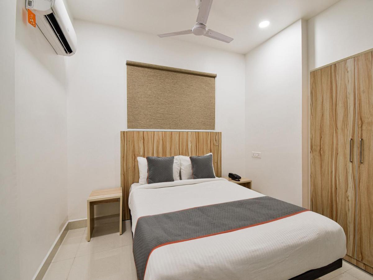 Oyo Townhouse 498 Hotel Western 那格浦尔 外观 照片